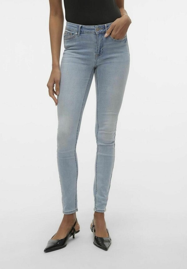 Vero Moda Skinny fit VMFLASH Mid rise - Slim fit jeans - light blue denim