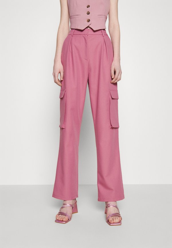IN THE STYLE PERRIE SIAN TROUSERS WITH POCKET DETAILS