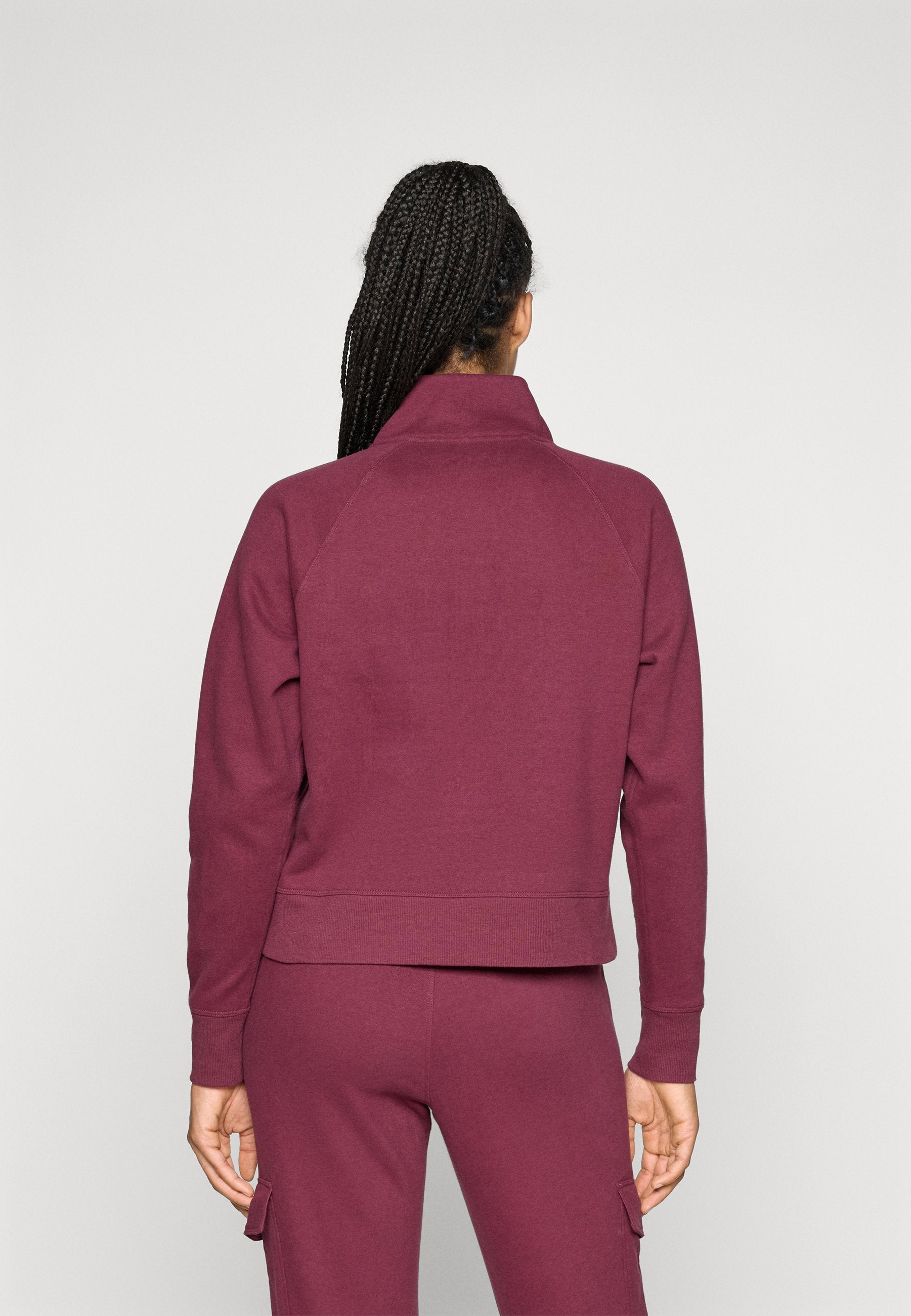 DKNY MINI STUD LOGO HALF ZIP PULLOVER WITH POCKET