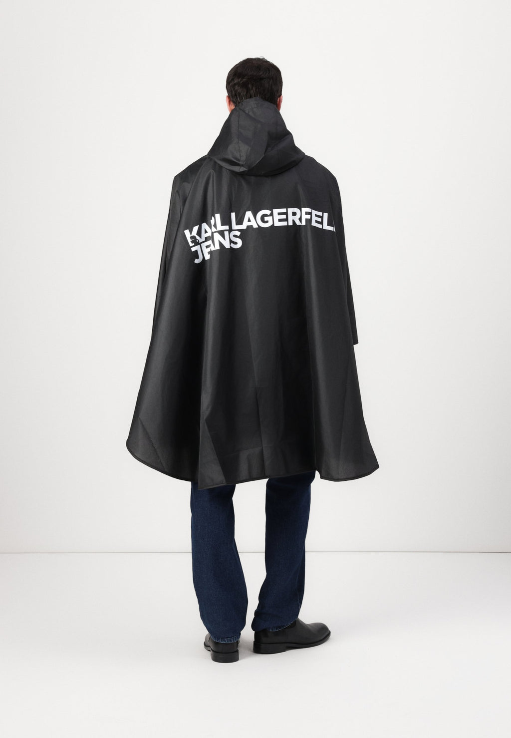 BOX LOGO HOODED PONCHO Media 3