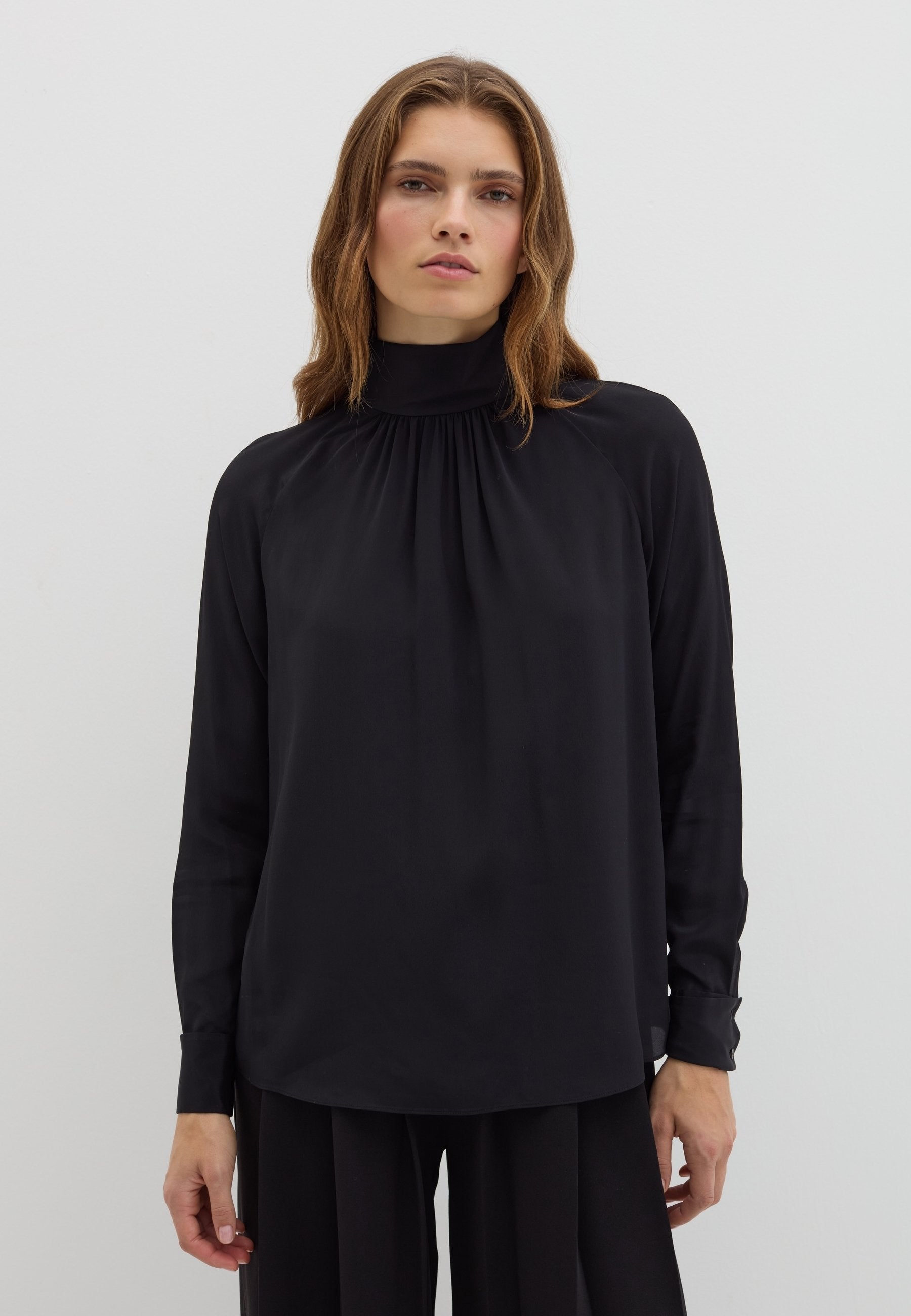 Stefanel WITH HIGH NECK
