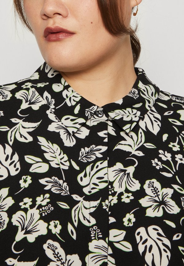 Vero Moda Curve VMNEWHALLIE SHORT DRESS