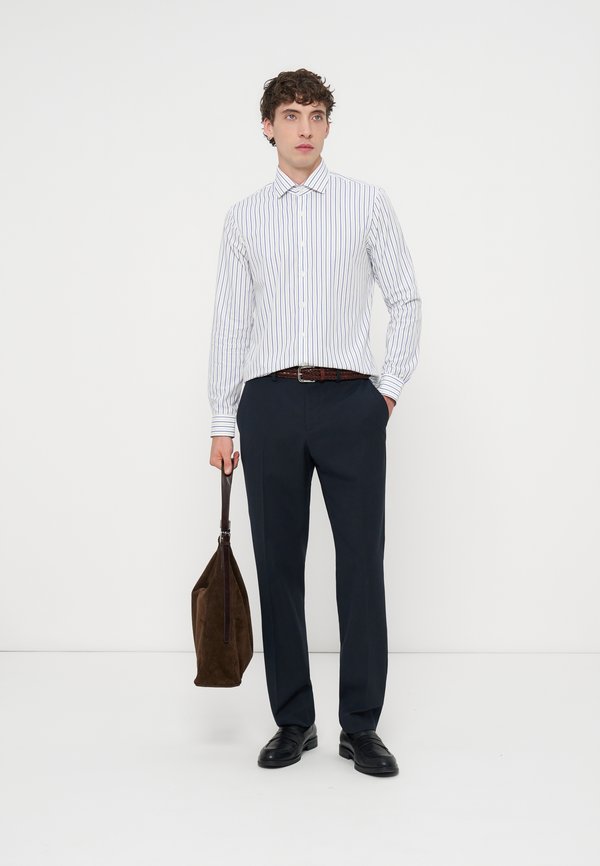 Michael Kors SLIM FIT