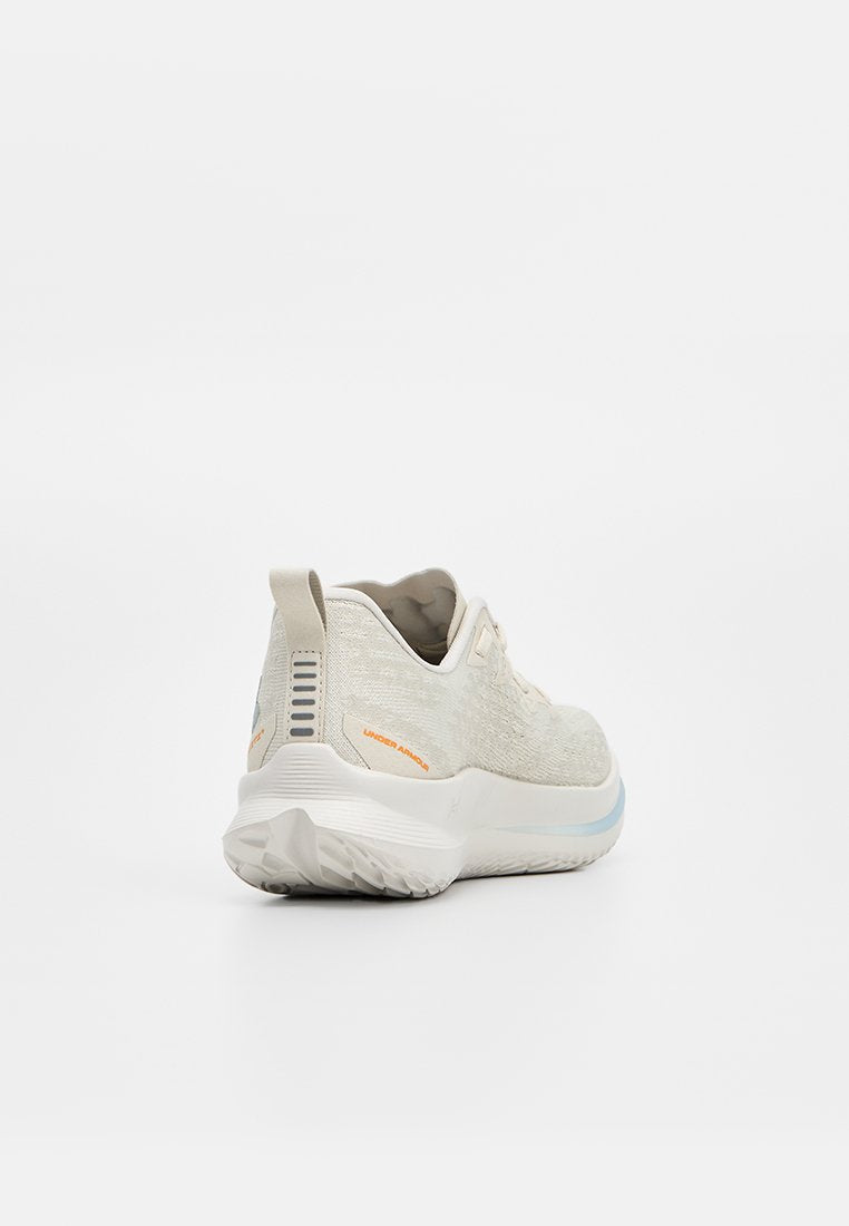 Under Armour VELOCITI 4