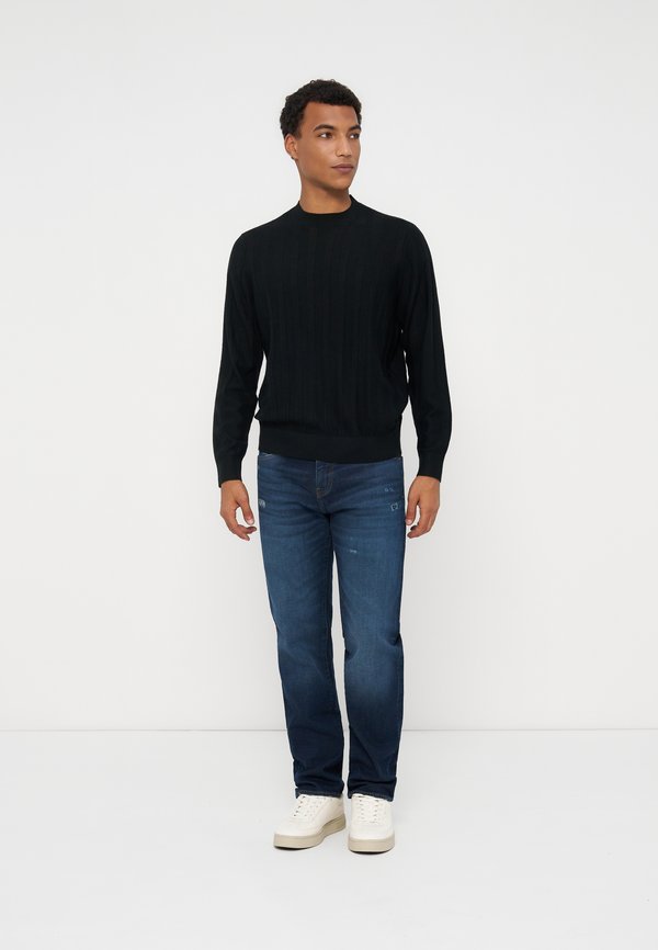 Armani Exchange