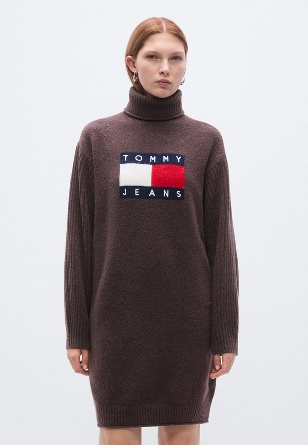Tommy Jeans TOMMY FLAG RELAXED MAXI JUMPER DRESS