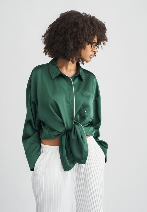 Nike Sportswear Button-down blouse - green