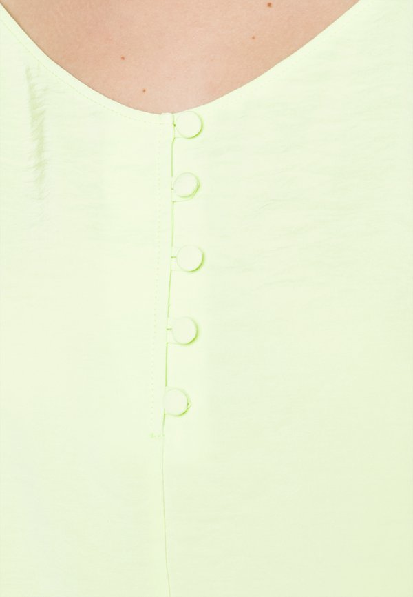 Vero Moda Petite VMQUEENY SINGLET V NECK