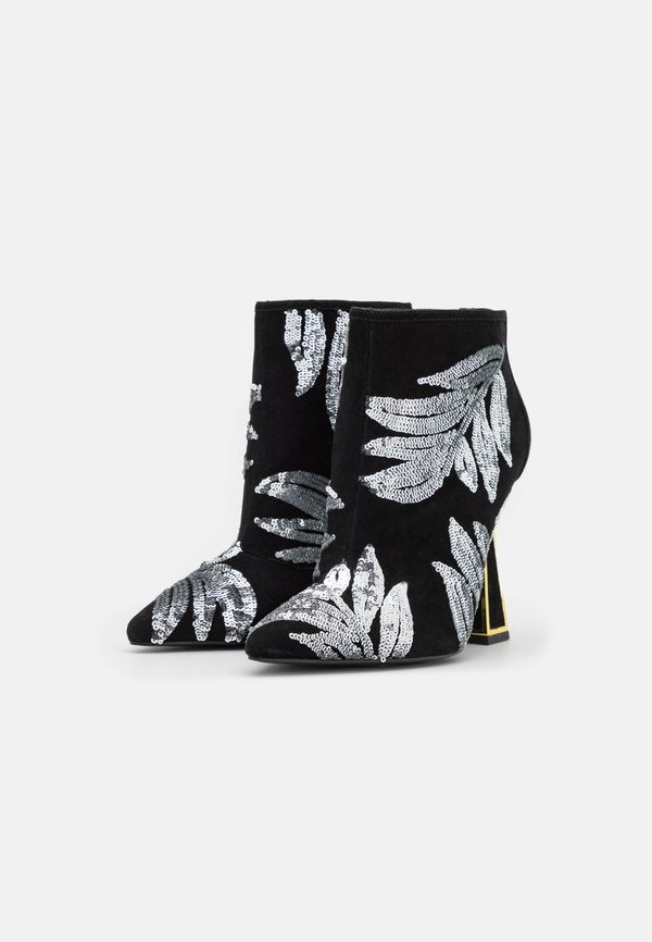 Kat Maconie LUCIE