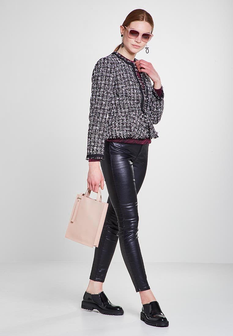 KARL LAGERFELD Leichte Jacke Media 2