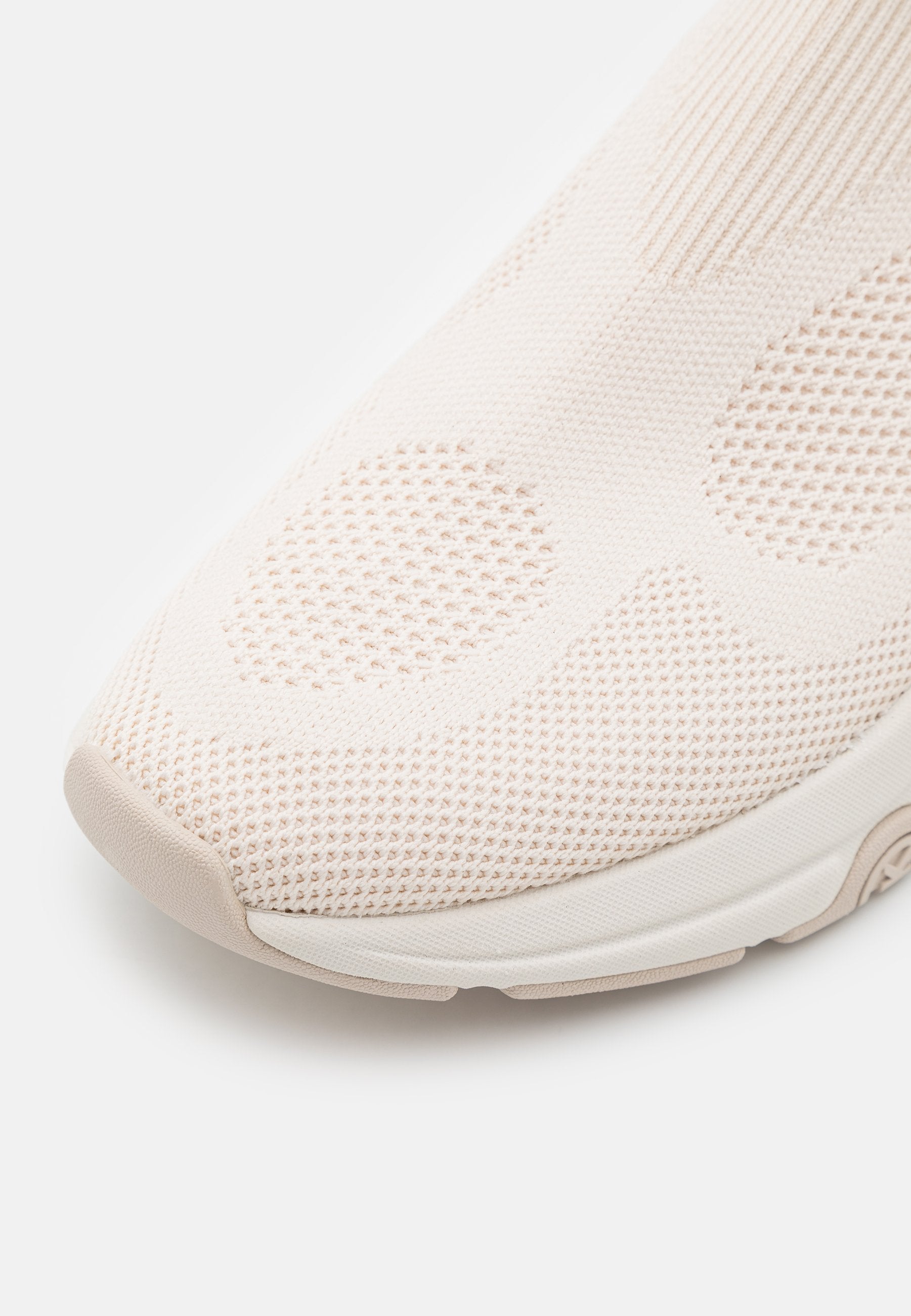 MICHAEL Michael Kors KIT SLIP ON EXTREME