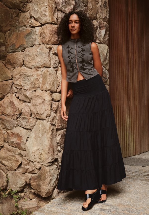 Bershka FOLD-OVER WAIST - MIDI SKIRT 01701335 - A-line skirt - black