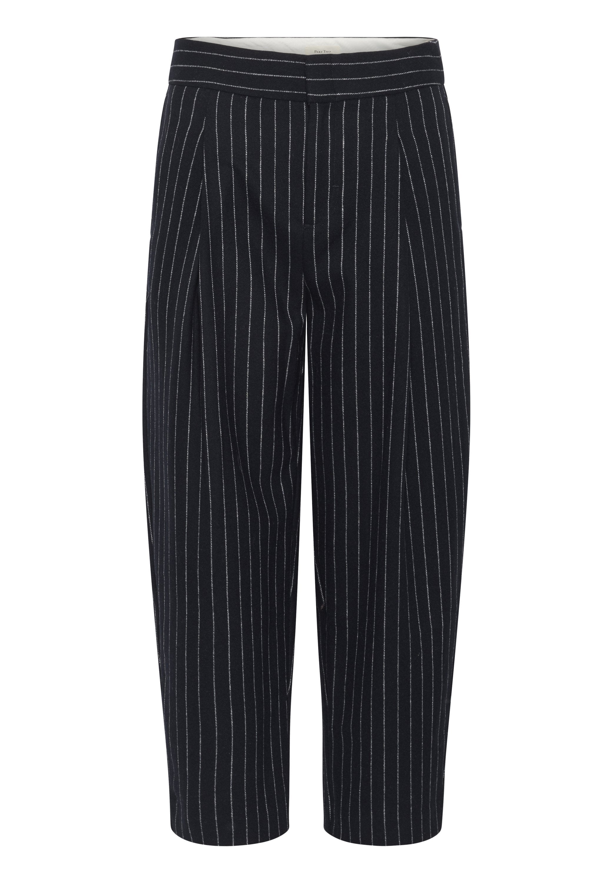 Schwarze Nadelstreifenhose mit maßgeschneidertem Design, gerade Beine, Bund und subtiler Textur. Knielange Länge.