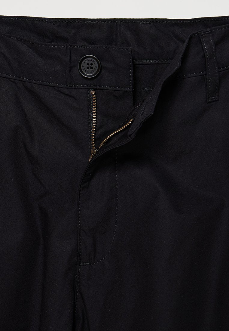 REGULAR FIT Media 4