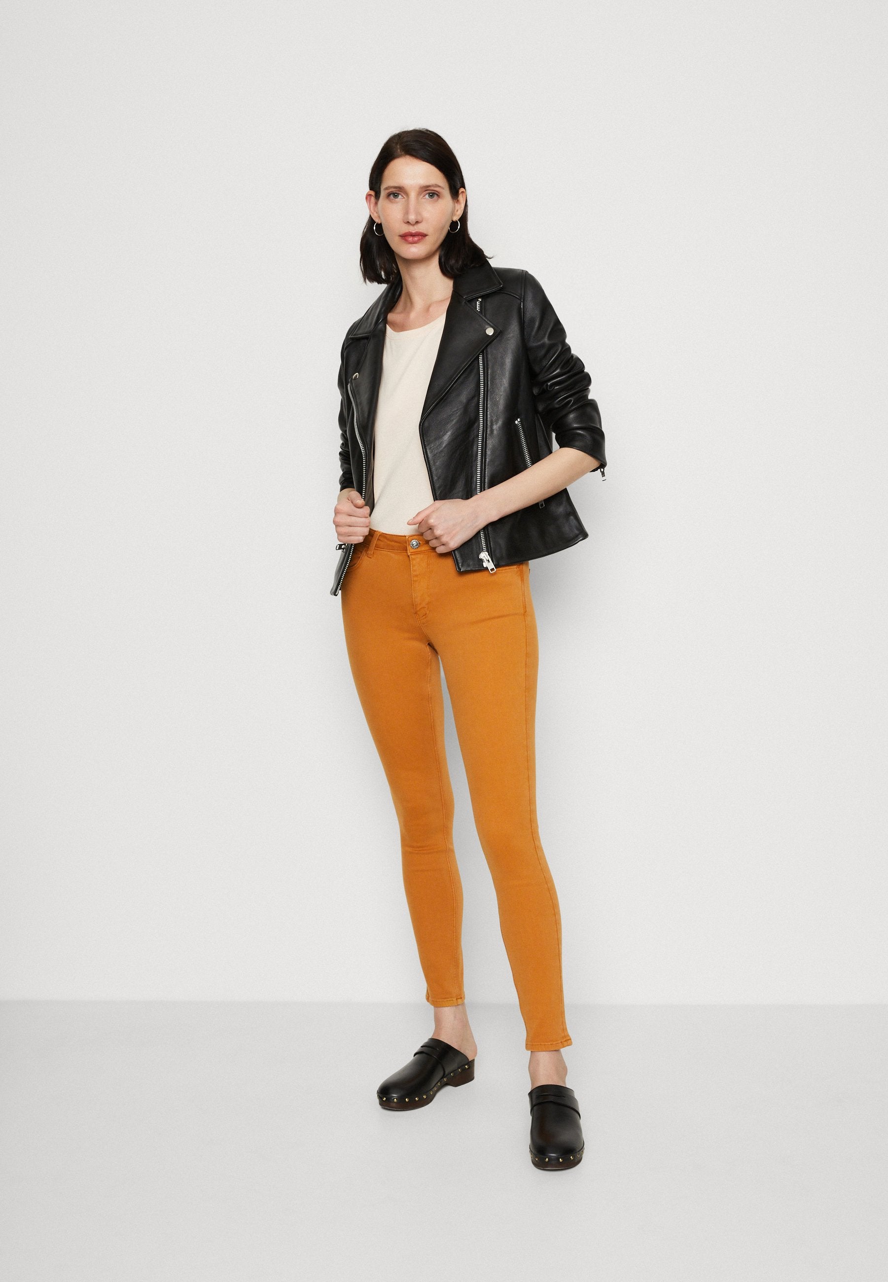 Esprit Jeans Skinny Fit Media 2