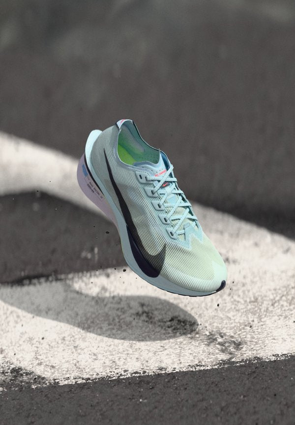 Nike Performance VAPORFLY 4 - Road running shoes - glacier blue/gridiron/blue tint/amethyst tint/barely volt/hot lava