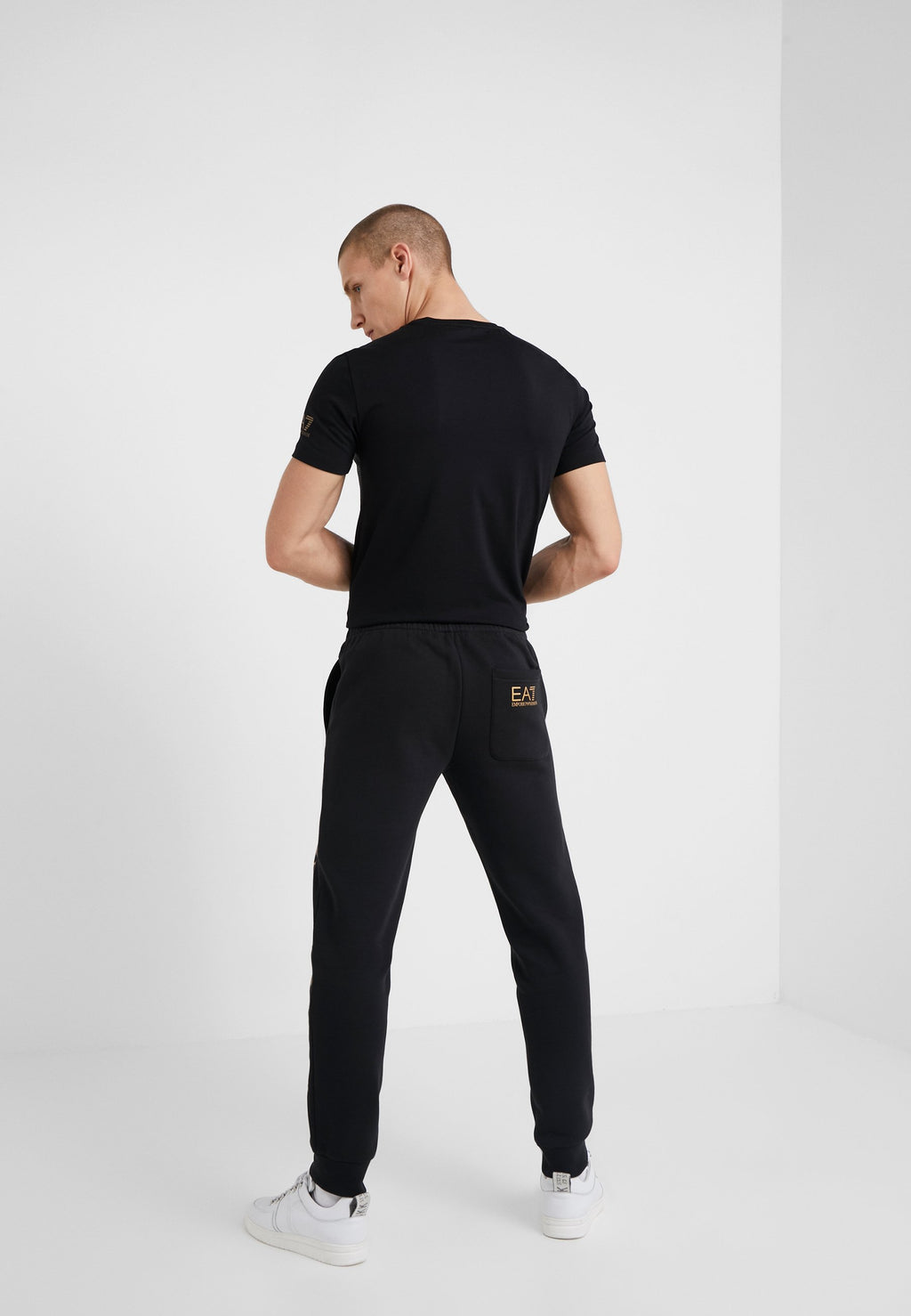 PANTALONI Media 4