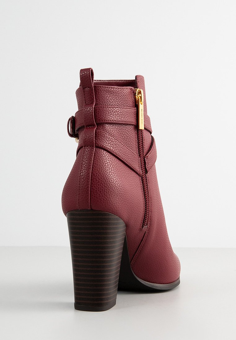 Michael Kors PRESTON