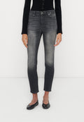 Armani Exchange Jeans Skinny Fit Media 1