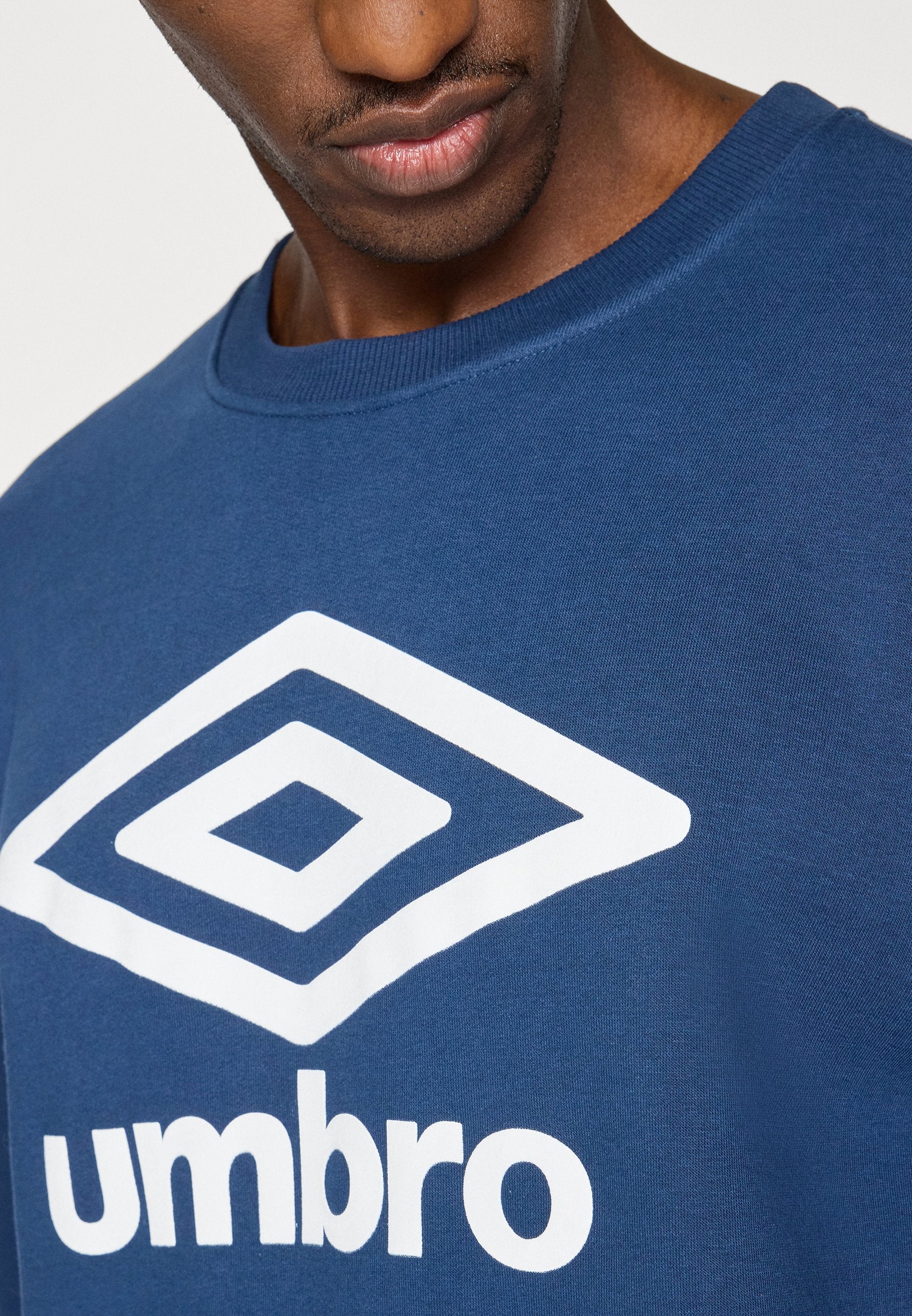 Umbro TEAM CREW