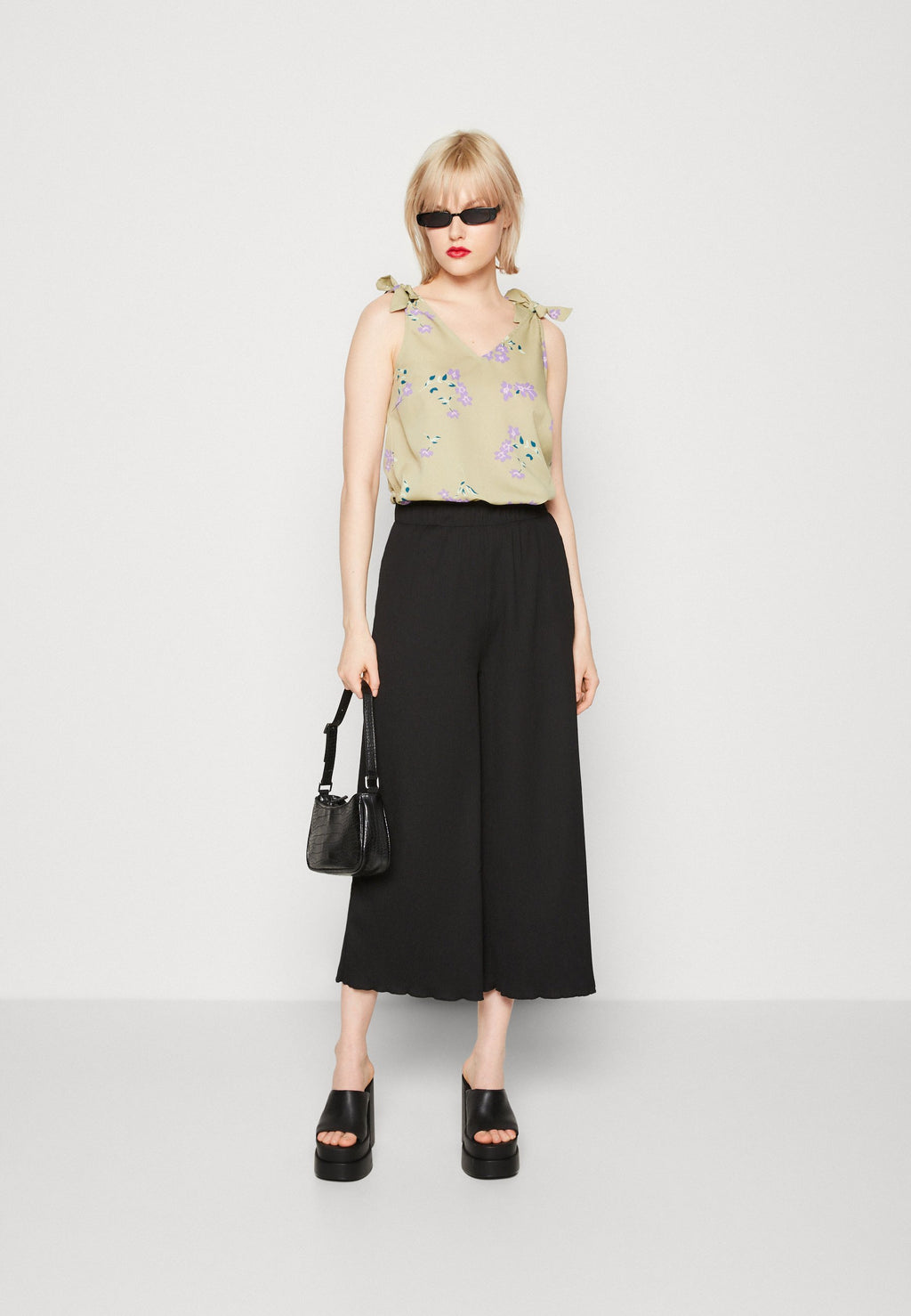 Pieces PCLILIANA V NECK
