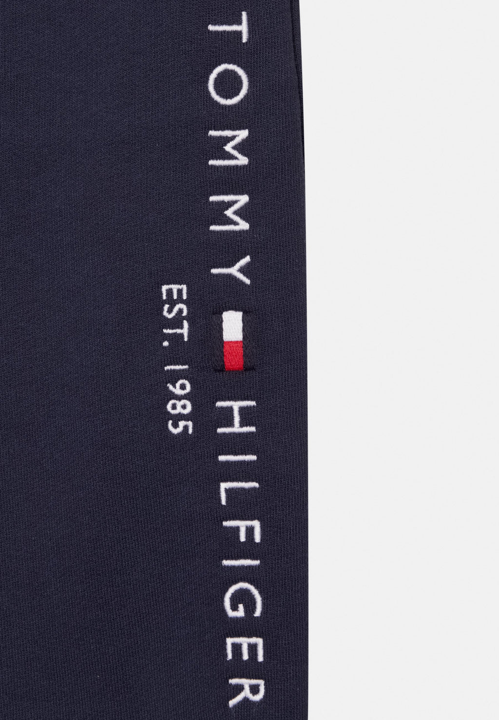 ESSENTIAL UNISEX Media 5