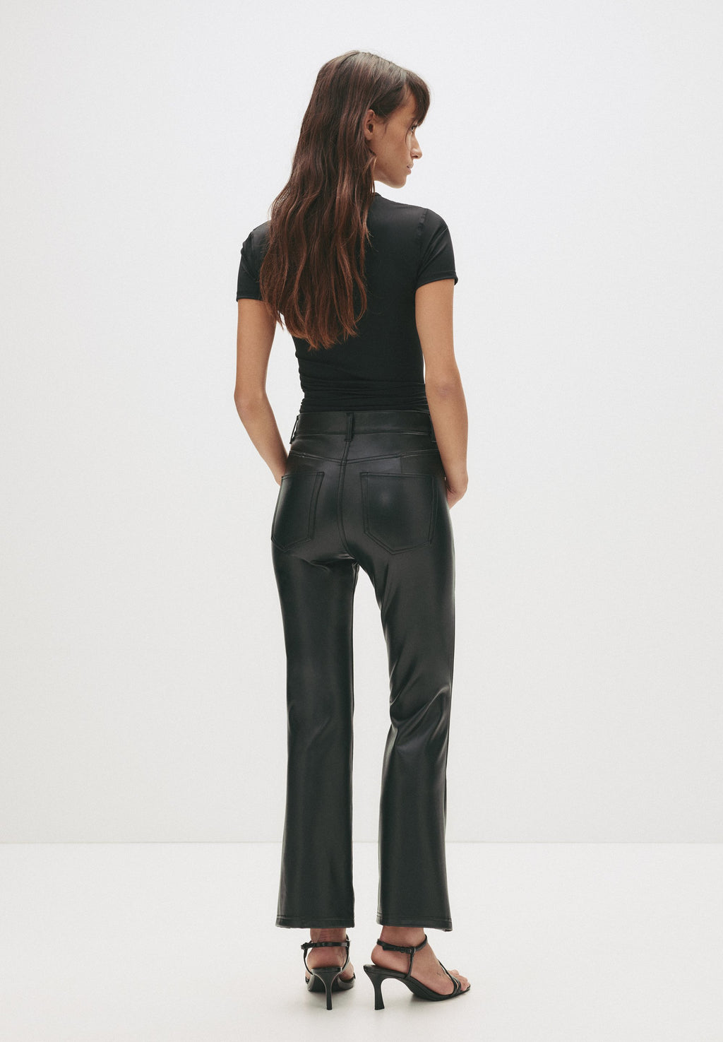 PULL&BEAR EFFECT KICK FLARED