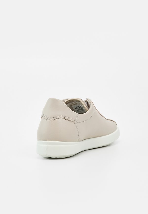 ECCO TRAVEL