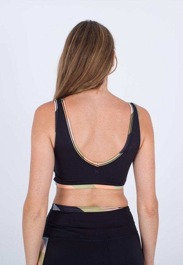 Hurley ACTIVE SLANTED