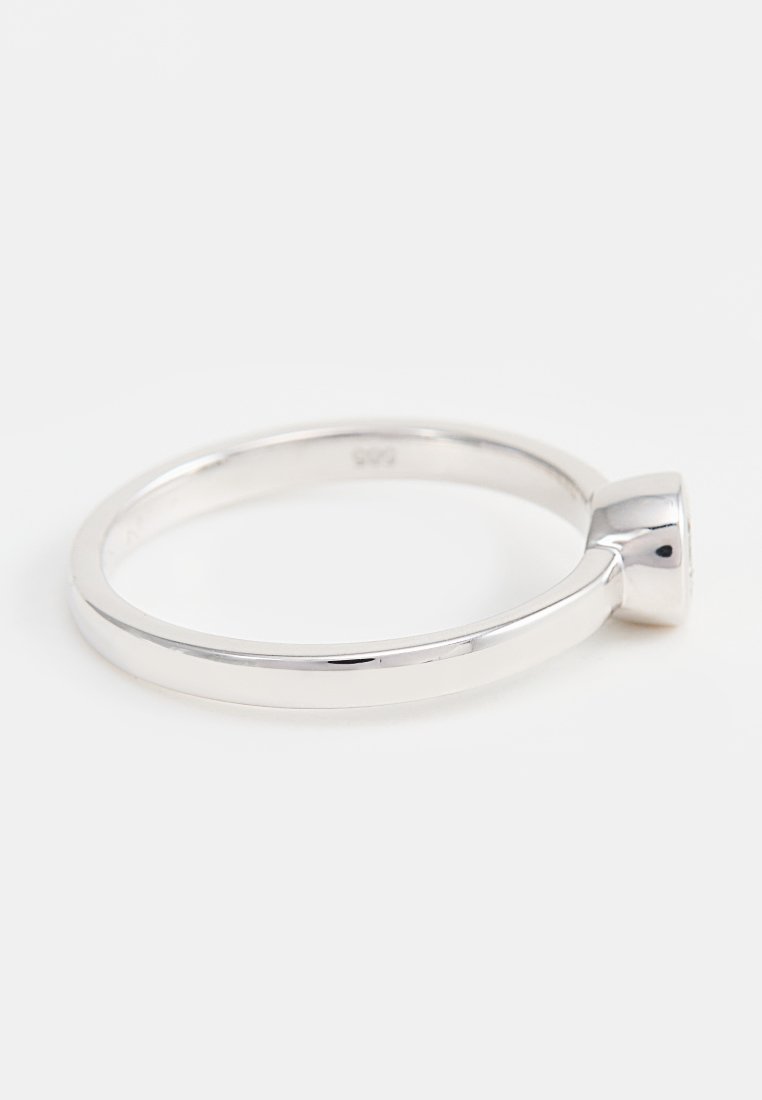 Revoni 0.25 CT DIAMOND
