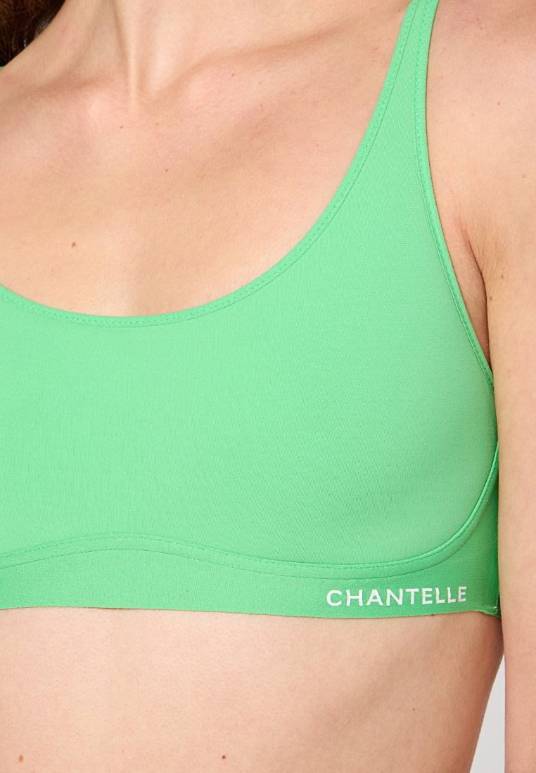 Chantelle Sport BH Media 3