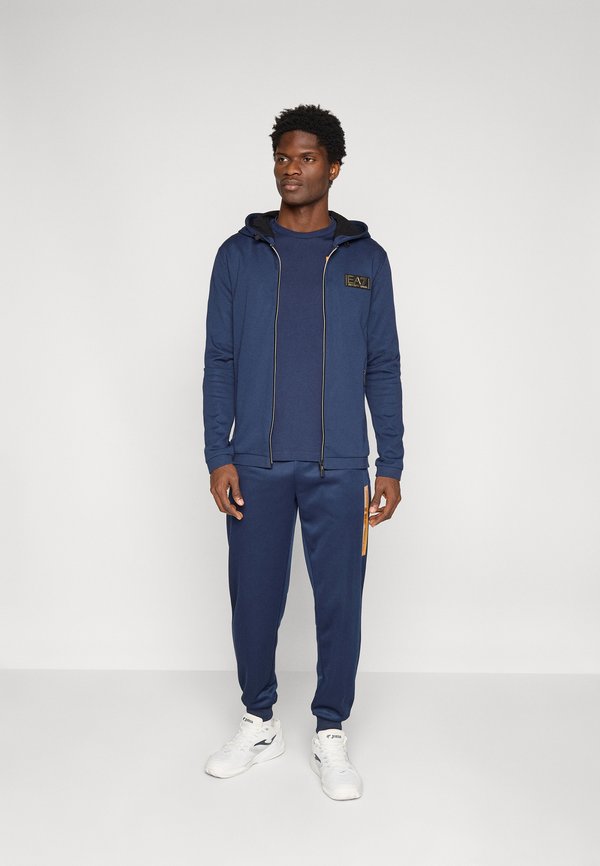 EA7 Emporio Armani