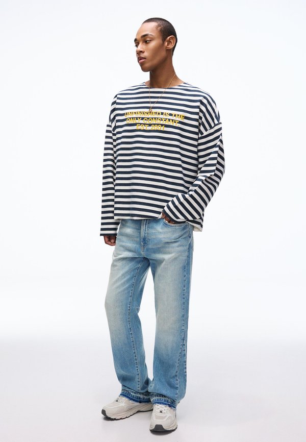 Bershka Flared Jeans - blue denim