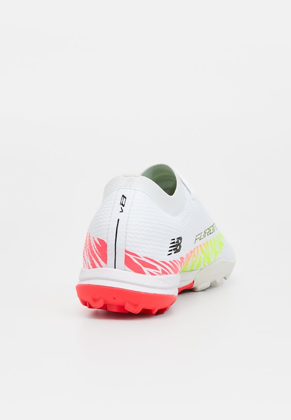 New Balance FURON TEAM V8