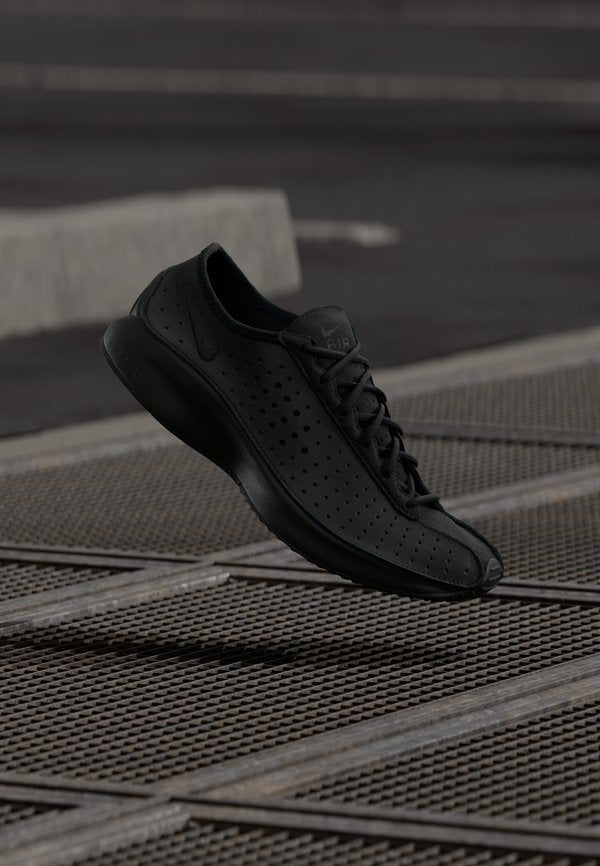 Nike Sportswear AIR SUPERFLY - Trainers - black