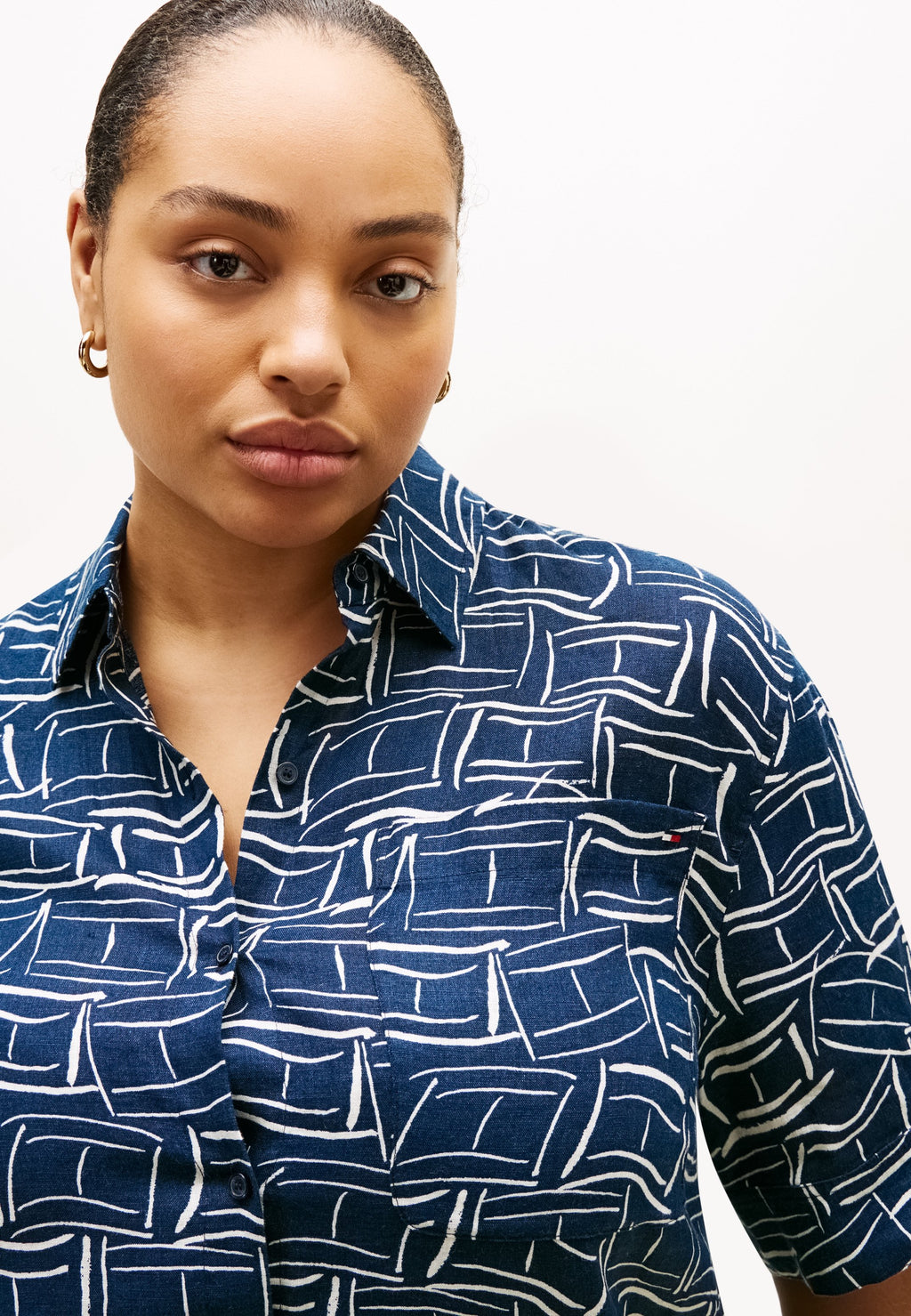 CURVE RELAXED FIT PURE LINEN SHIRT Media 5