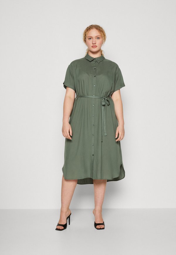 Vero Moda Curve VMBUMPY Long - Shirt dress - laurel wreath