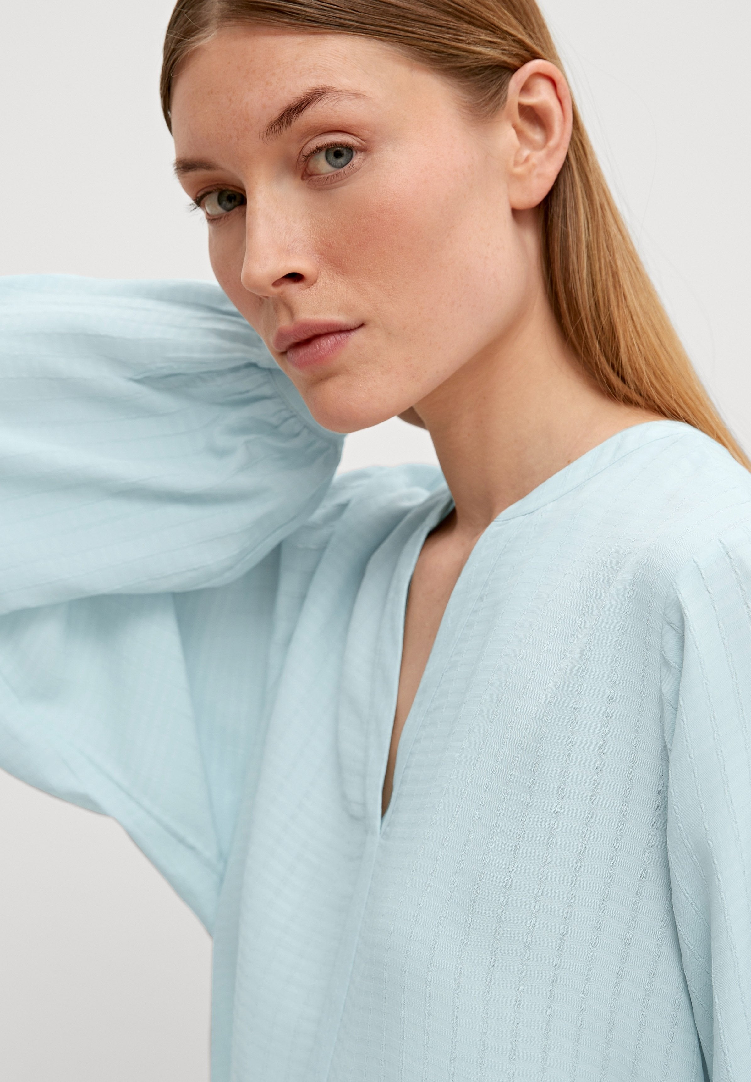 comma Bluse Media 5
