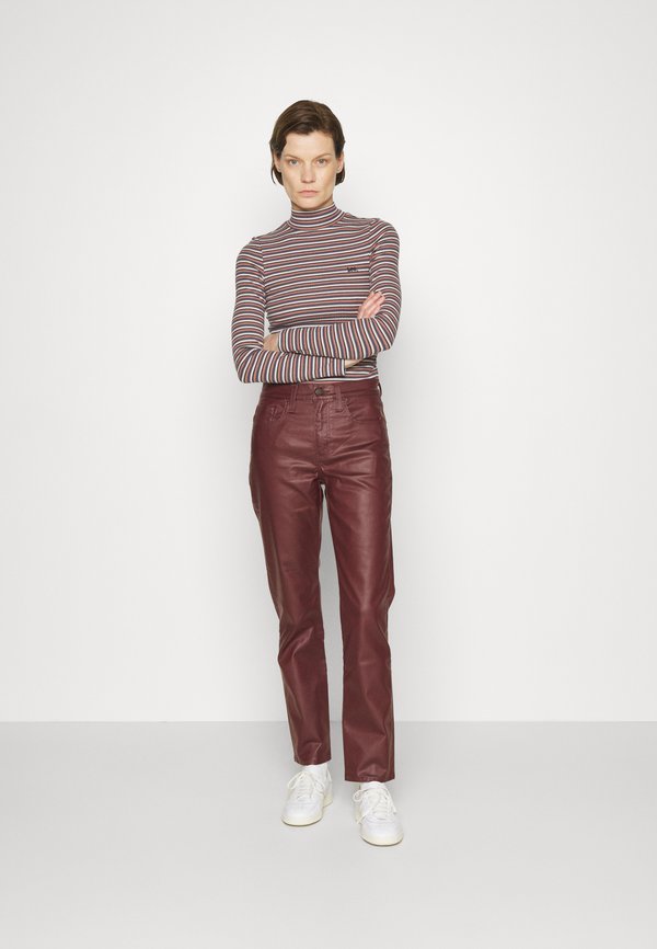 Levi's® 724™ COATED STRAIGHT