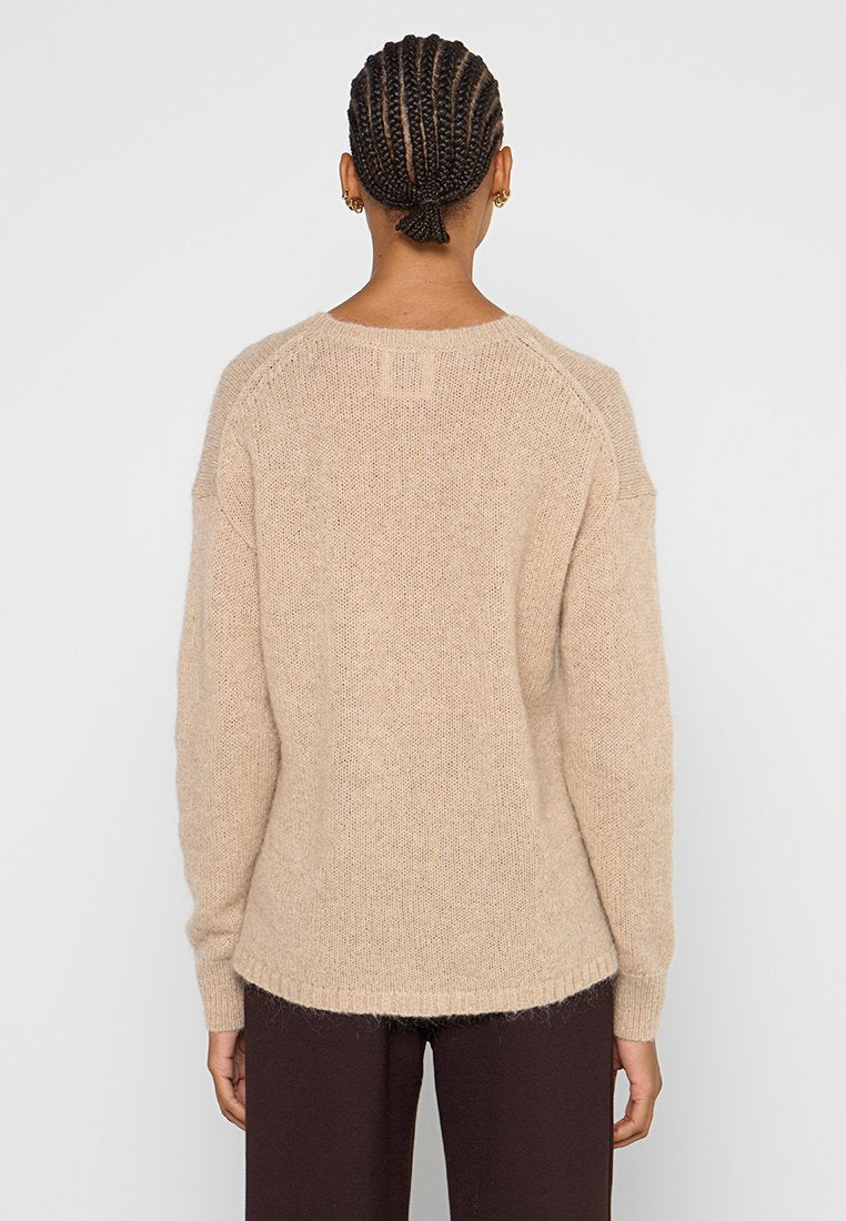 By Malene Birger BRIELLA