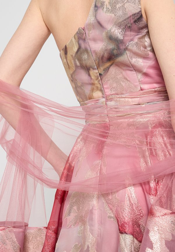 Pronovias
