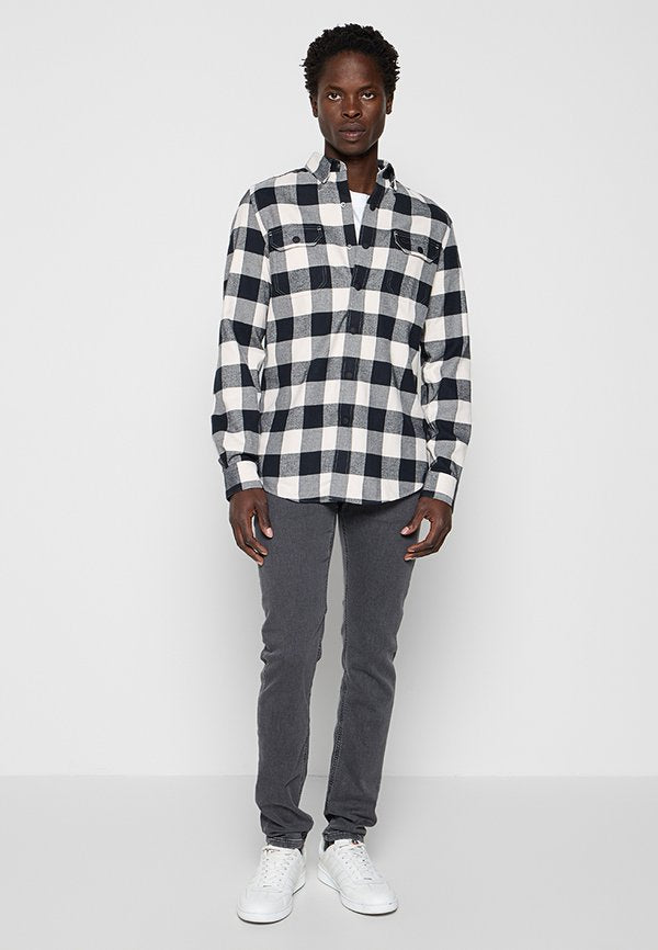 Lacoste SLIM FIT
