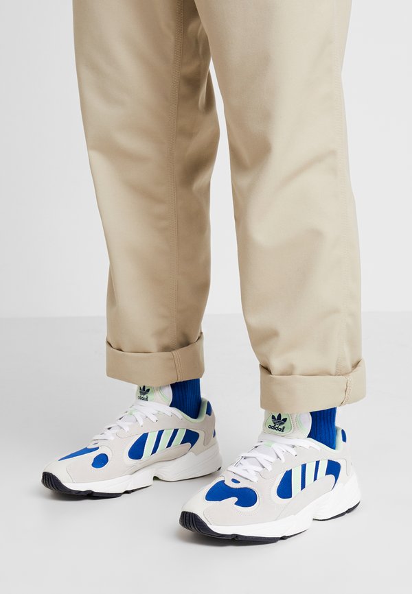 adidas Originals YUNG-1 - Trainers - footwear white/gloe green/collegiate royal