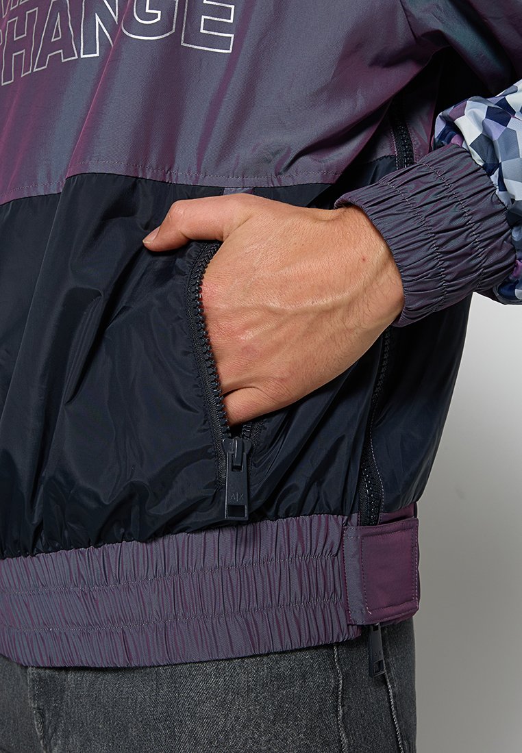 Armani Exchange Windbreaker Media 7