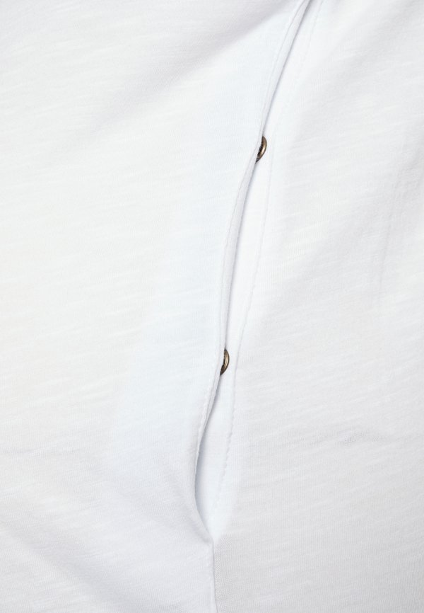 LOVE2WAIT NURSING V NECK