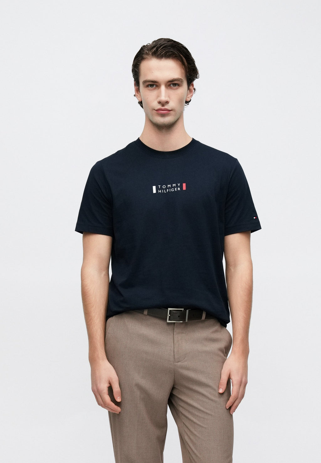 BRAND LOVE SMALL CENTER TEE Media 3
