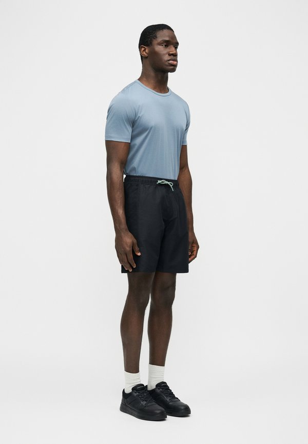 EA7 Emporio Armani WATER SPORTS LOGO BERMUDA