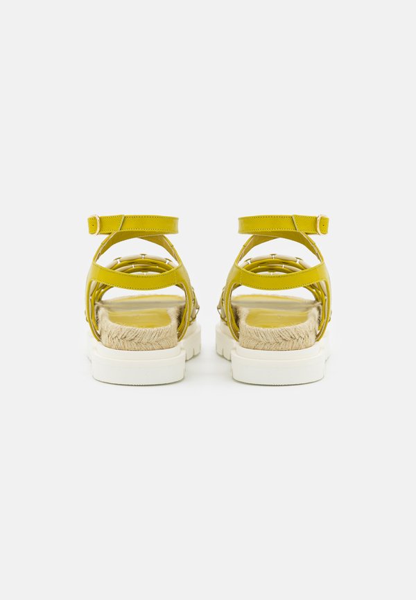 3.1 Phillip Lim CRUZ RING PLATFORM