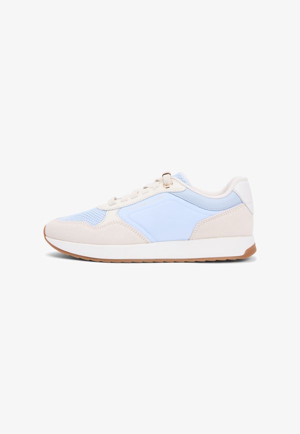 Tommy Hilfiger SUEDE MIXED TEXTURE MESH SERRATED TRAINERS - Trainers - breezy blue/soft cream