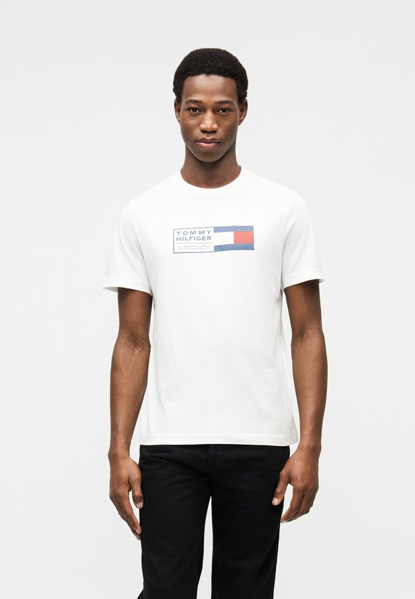 Tommy Hilfiger LOGO JERSEY CREW NECK T-SHIRT - Print T-shirt - white